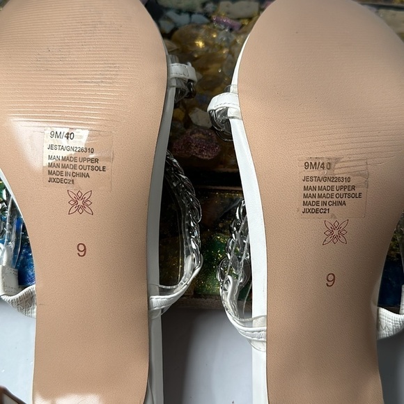 BCBGENERATION Rhinestone Sandals Slip on High Heels Wedding party Bling 9 White - Picture 5 of 10